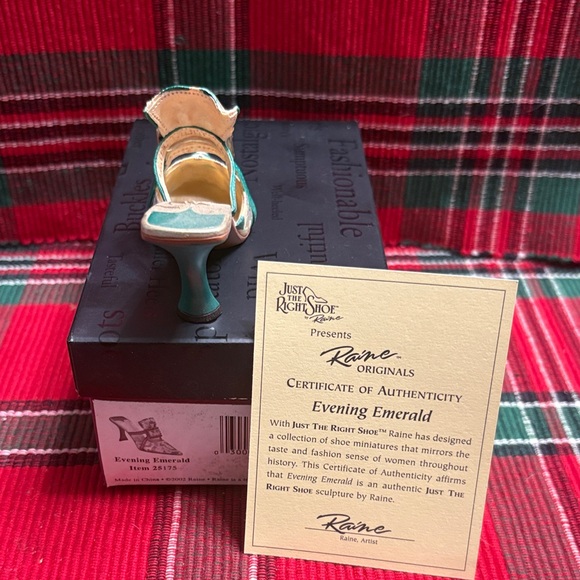 Just The Right Shoe Evening Emerald Heels - Green and Gold - Picture 3 of 5